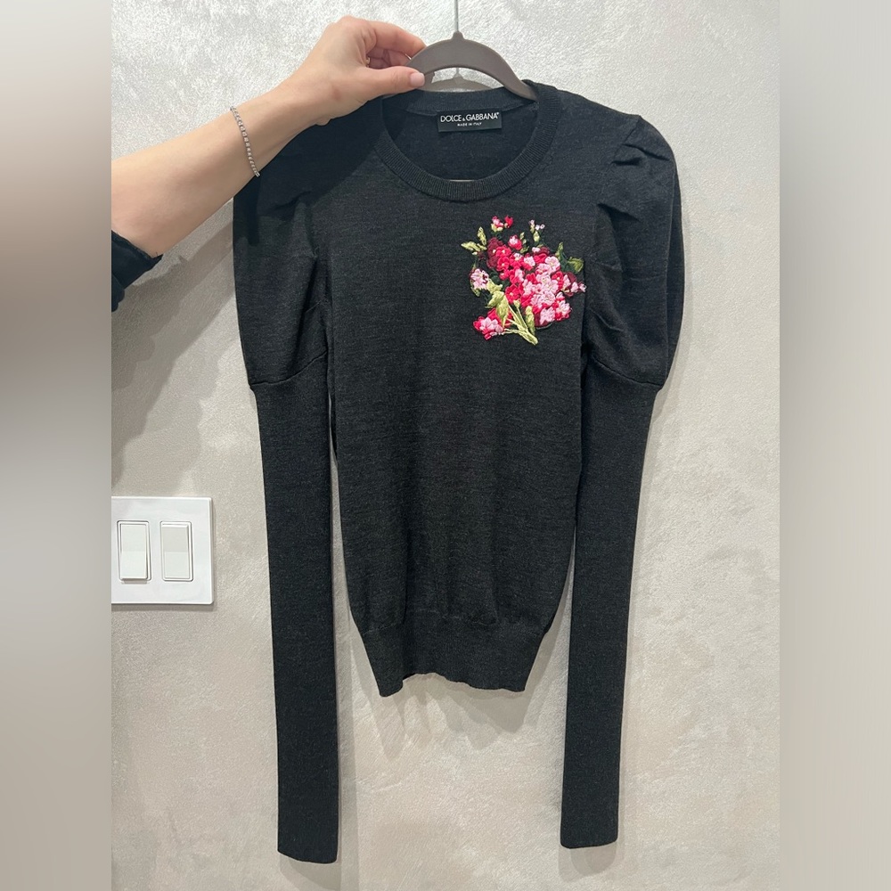 DOLCE & GABBANA FLORAL EMBROIDERED SWEATER
